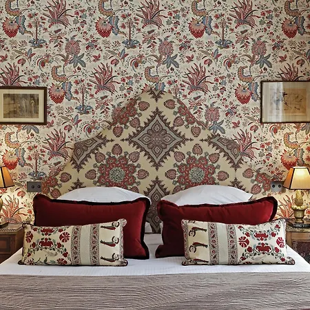 Hotel Relais Christine Paris