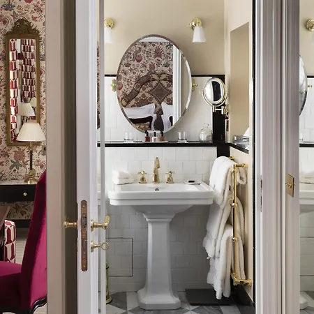 Relais Christine Отель Париж