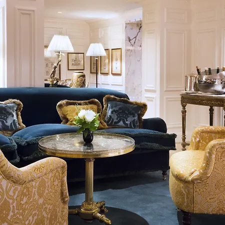 Отель Relais Christine