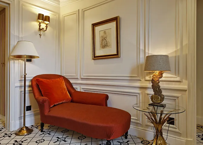 מלון Relais Christine 5*