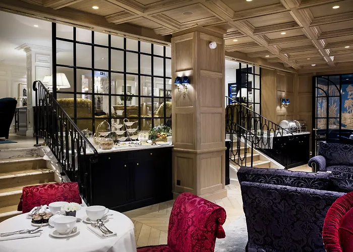 מלון Relais Christine 5*