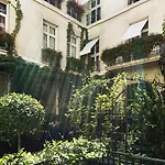 Relais Christine 5*