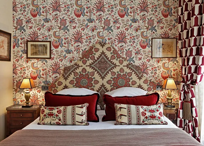 Hotel Relais Christine Paris